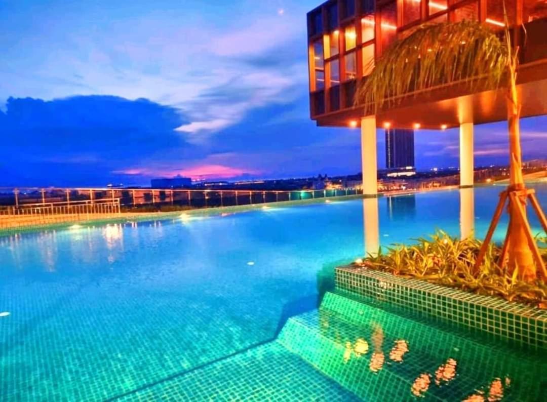 Jrv Hotelstyle Homestay Melaka Екстериор снимка